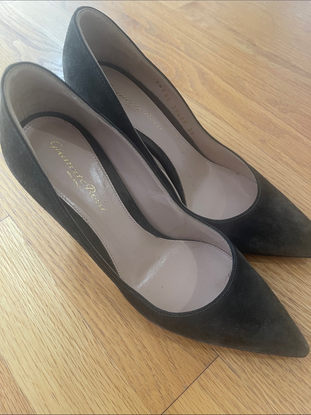 Gianvito Rossi Black Suede Pointed Toe Pumps